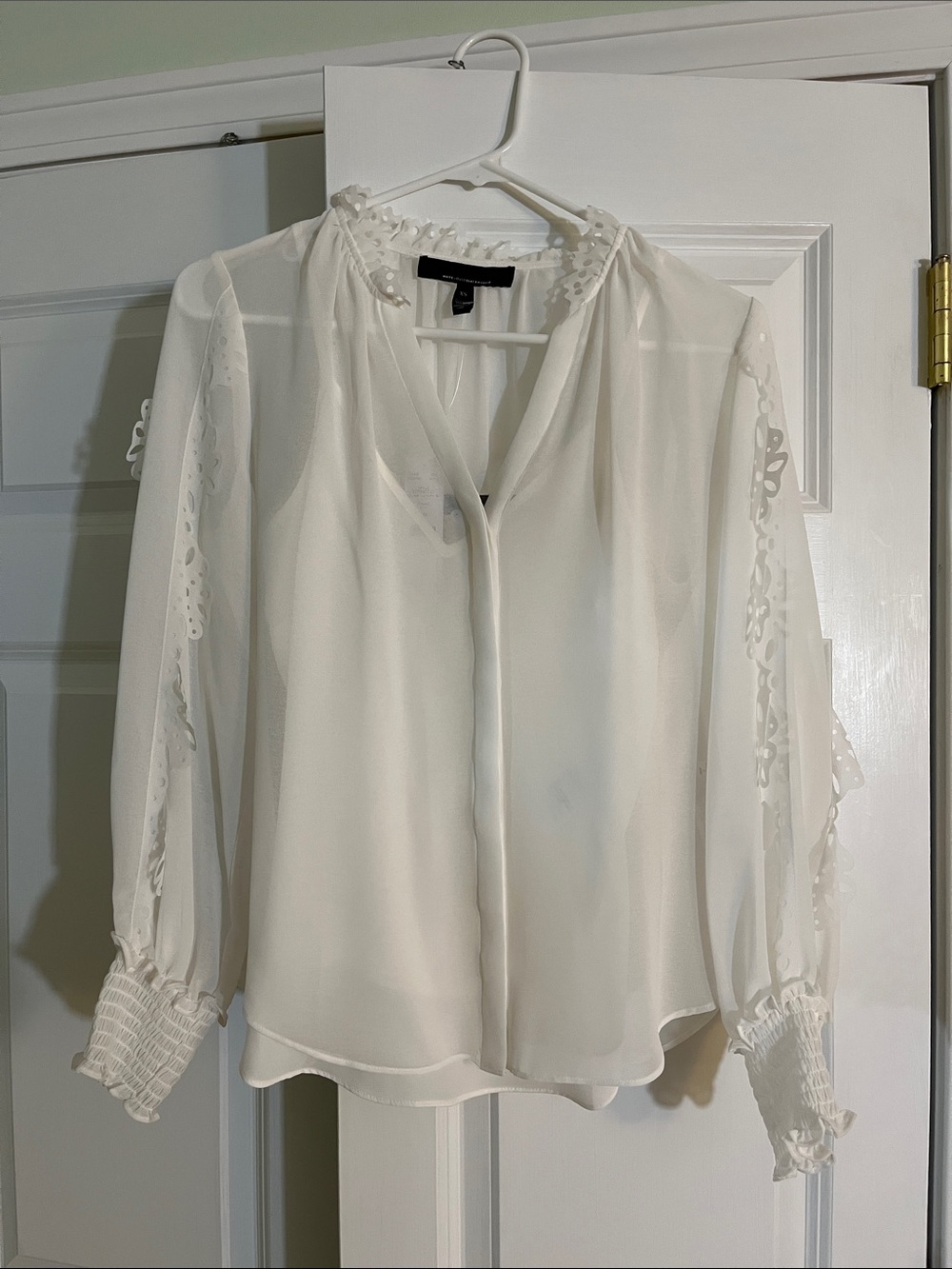 White House Black Market Laser Cut Ruffle Sleeve Blouse - Picture 2 of 7